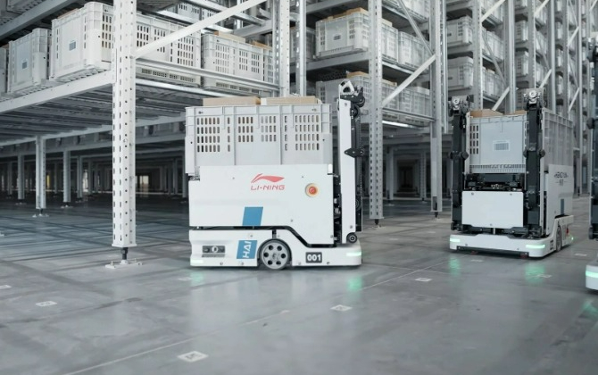 多次复购！亚博YABO闪攀机器人驱动李宁仓储再升级